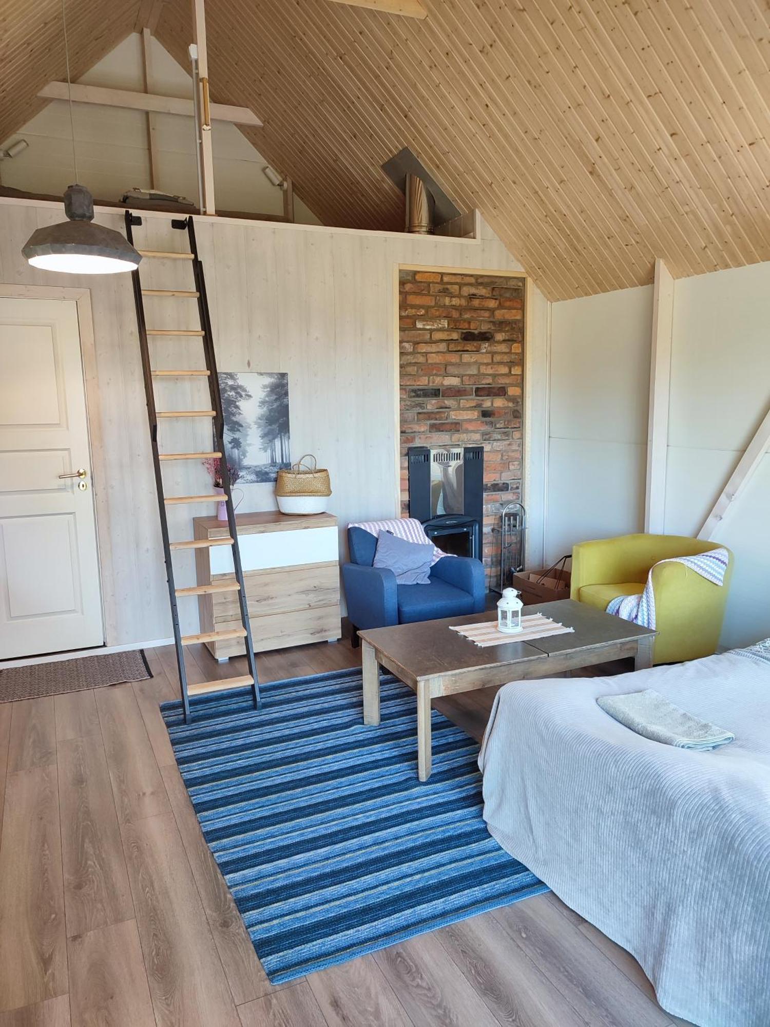Modern Sauna Cabin In Horse Ranch Liyeplauke Zewnętrze zdjęcie