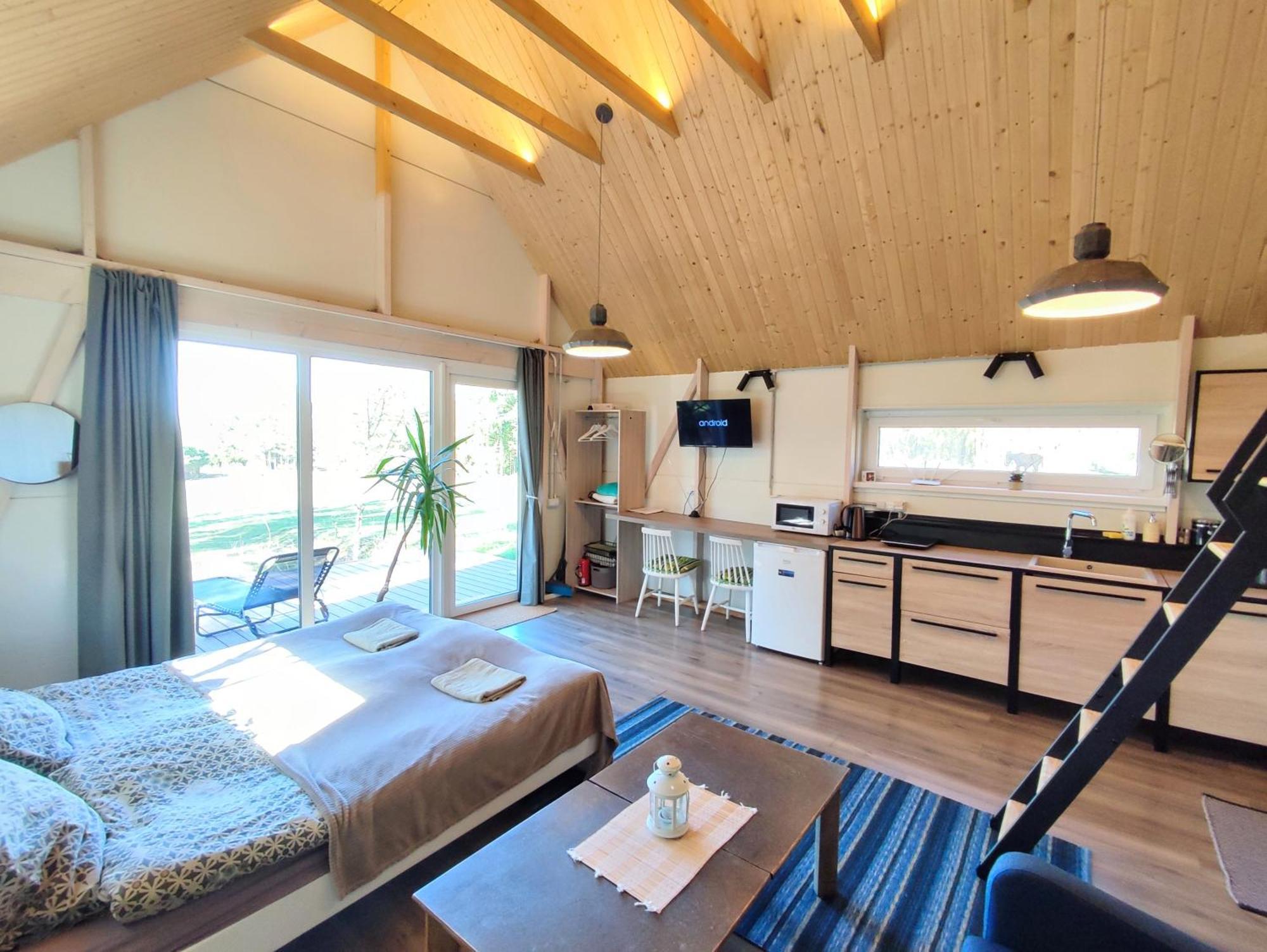 Modern Sauna Cabin In Horse Ranch Liyeplauke Zewnętrze zdjęcie